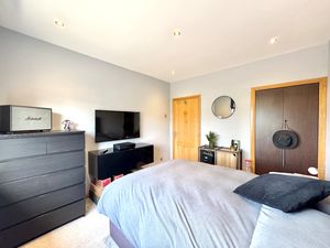 Photo 6- click for photo gallery